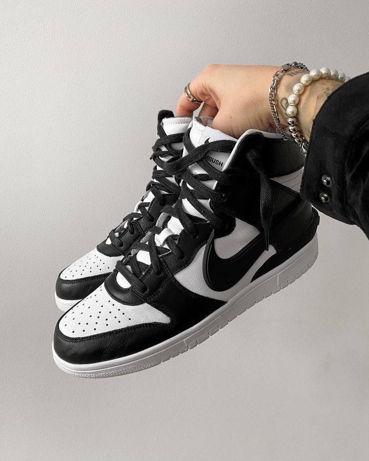 Кросівки жіночі Nike Dunk Ambush Black / White чорно-білі повсякденні шкіряні демісезонні