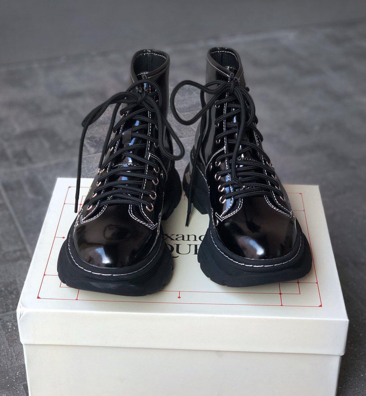 Черевики Alexander McQueen жіночі демісезонні чорні