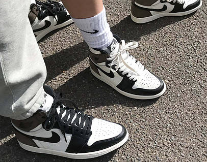 Кросівки Nike Air Jordan 1 Retro High Dark Mocha, ціна: 2600