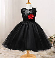 Платье черное с красным цветком праздничное нарядное для девочки за колено.