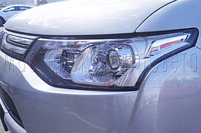 Mitsubishi Outlander SE USA - установка светодиодных Bi-LED линз в фары 2