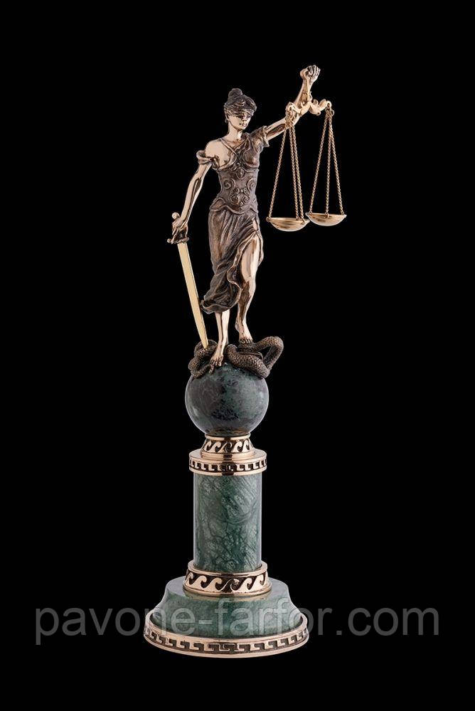 Бронзова статуетка Vizuri Феміда на мармуровій підставці