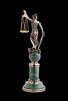 Бронзова статуетка Vizuri Феміда на мармуровій підставці, фото 2