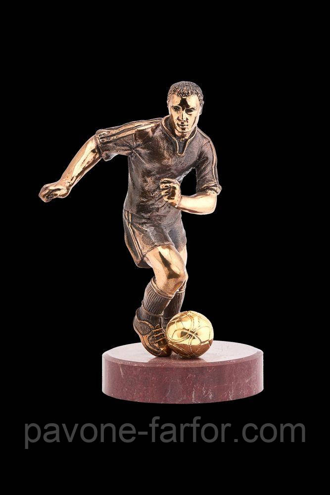 Бронзова статуетка Vizuri Футболіст на мармуровій підставці