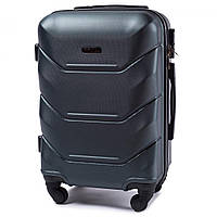 Малый чемодан для ручной клади из поликарбоната WINGS 147 S DOUBLE GREEN.