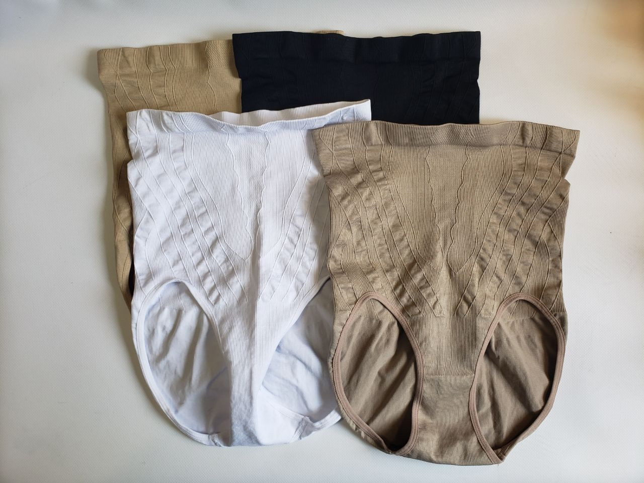 ВИСОКІ ПІСЛЯПОЛОГОВІ ПІСЛЯОПЕРАЦІЙНІ КОМПРЕСІЙНІ ТРУСИ З СИЛЬНОЮ УТЯЖКОЙ (2103), фото 1