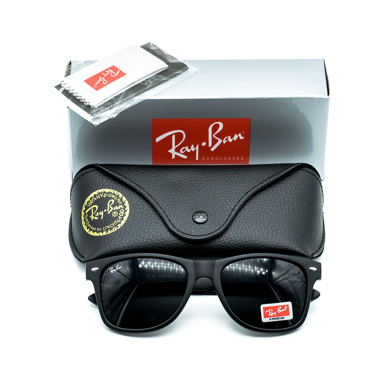 Солнцезащитные очки Ray Ban Wayfarer черные
