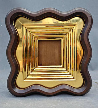 Кіот для старовинної ікони