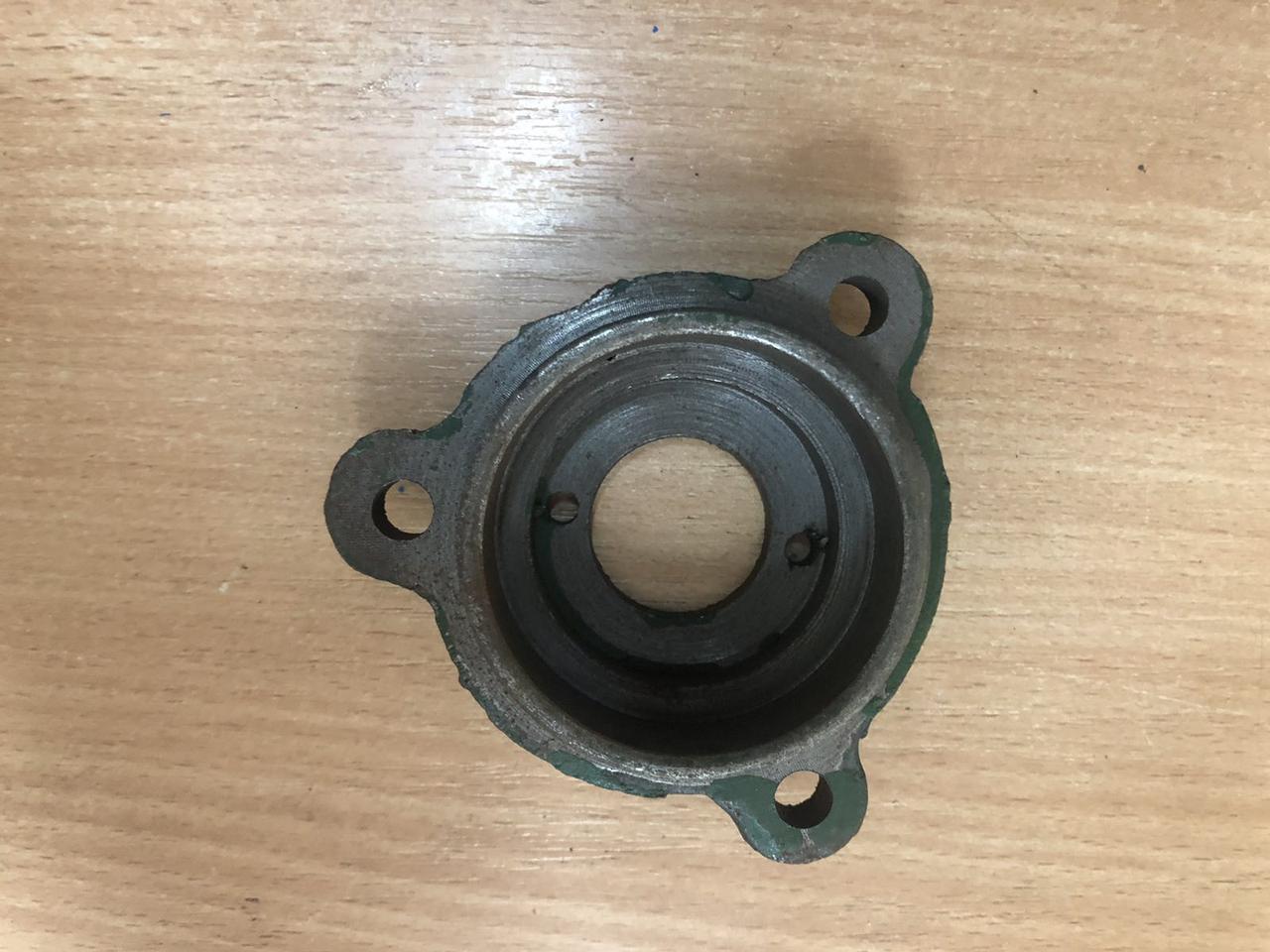 Кришка корпусу ексцентріка косогона 9G9G 1.4-1.8