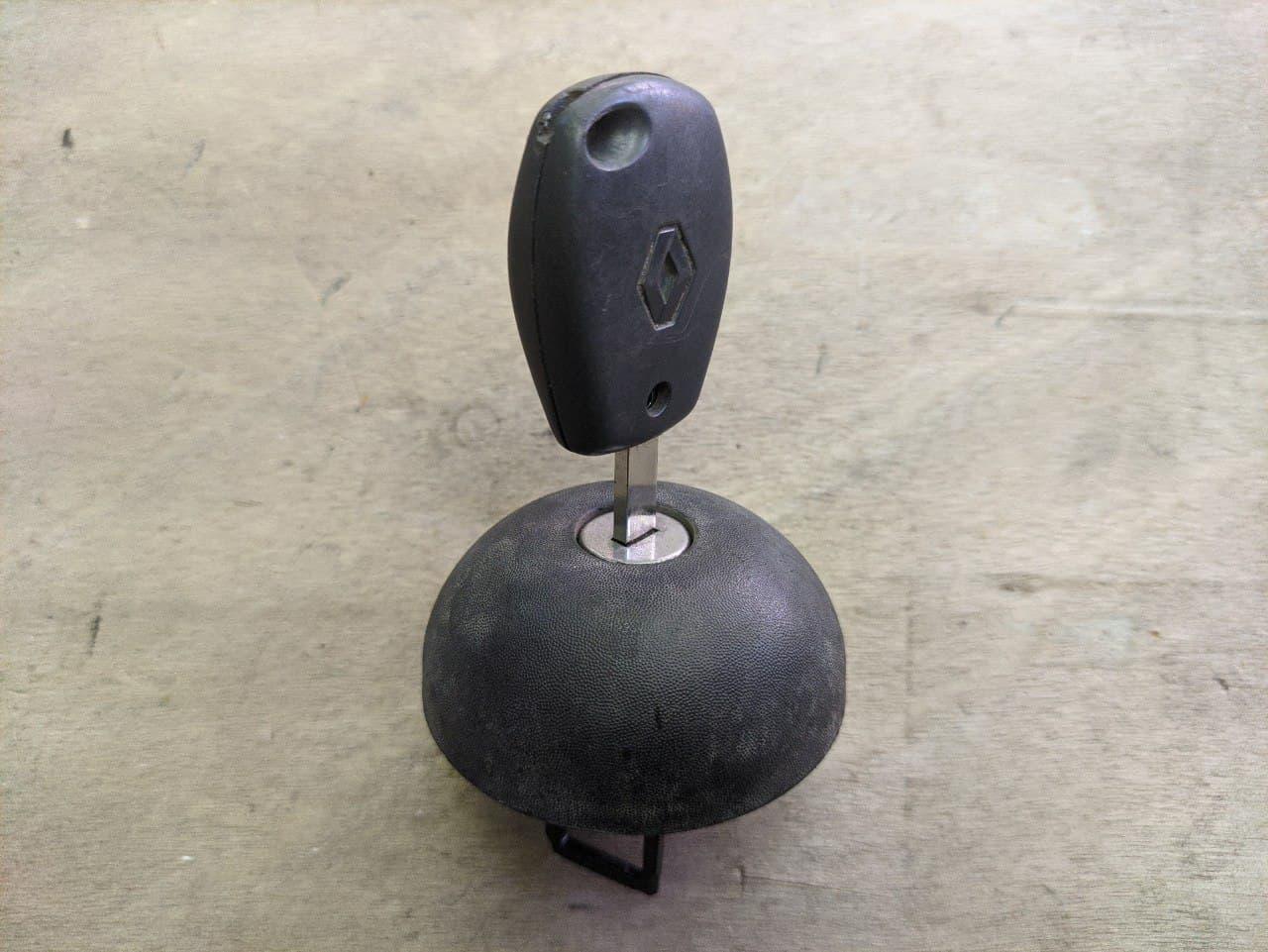 Кришка паливного бака з ключем Renault Kangoo 2, 2008-, 8200463085 (Б/У), фото 1