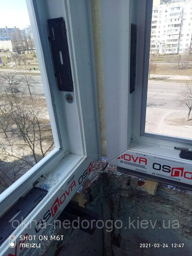 Скління балкона П-подібної форми Київ пр. Маяковського 18