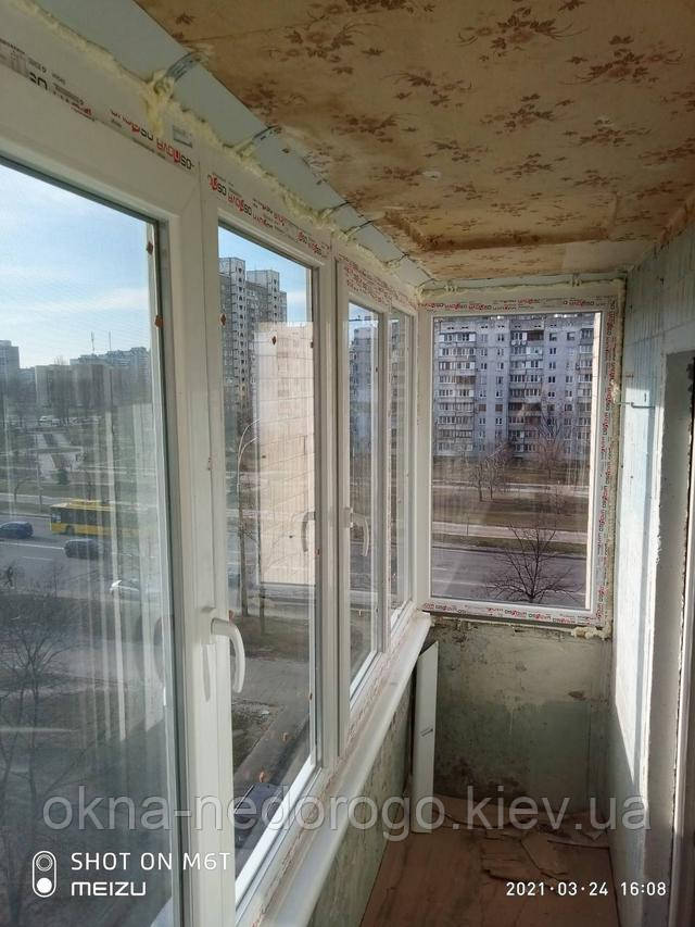 Скління П-образного балкона