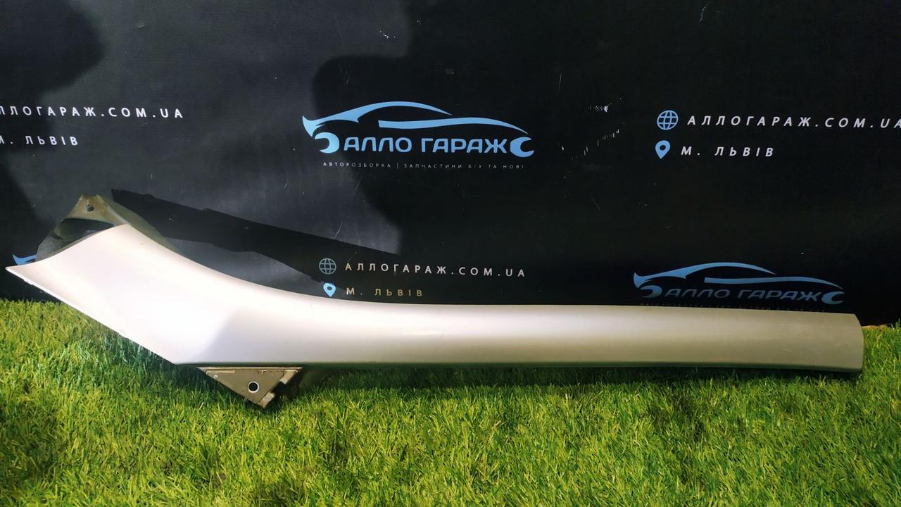 Молдинг лобового скла правий Рено Сценік 3 1.5 dci 2009- 2015 Renault Sceniс 3, фото 1