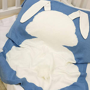 Плед в'язаний (90% бавовна, 10% акрил) зайчик білий на блакитному 95*75 см