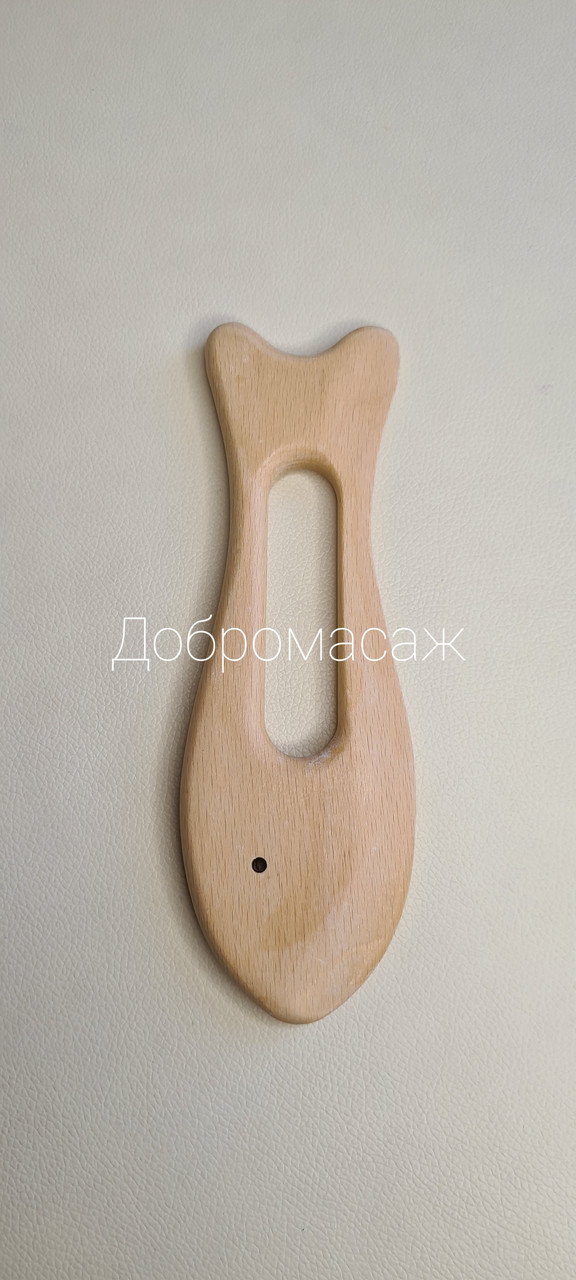 Дерев'яний скребок велика рибка