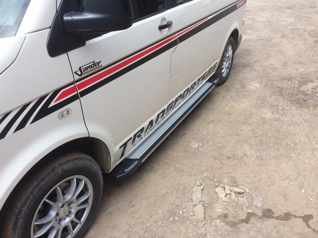 Бокові пороги,підніжки Rainbow (2 шт., алюм) Коротка база для мод. Volkswagen T5 2010-2015 років.