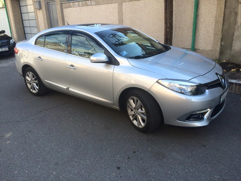 Дефлектори вікон (вітровики) RENAULT Fluence Sd 2010 Cobra tuning R11510
