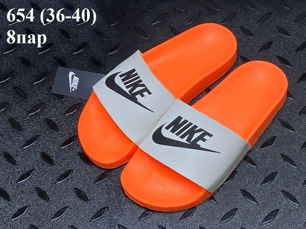 Жіночі спортивні капці NIKE WMNS BENASSI JDI