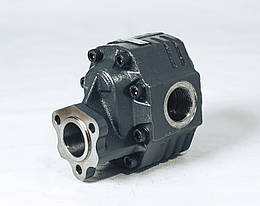 Насос шестеренний 82 л (3 болта) UNI правий