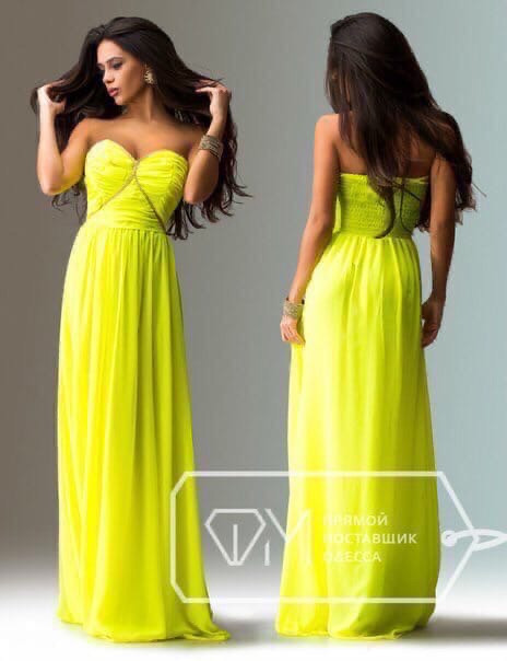 Ошатне плаття в підлогу з шифону з відкритими плечима та твердим ліфом