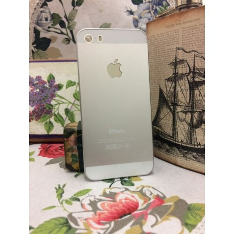 Чохол пластик Сріблястий з логотипом на IPhone 4/4S