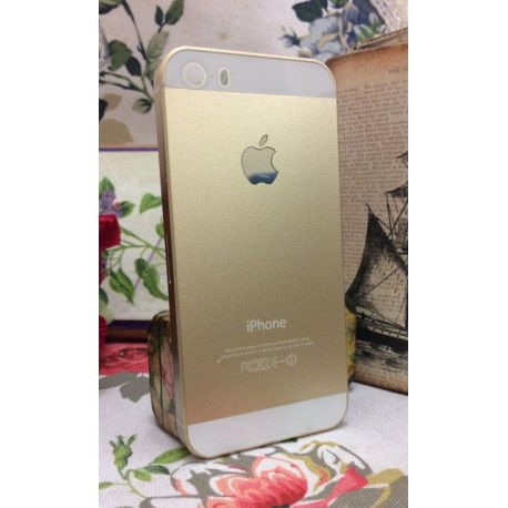 Чохол пластик Золотий із логотипом на IPhone 4/4S