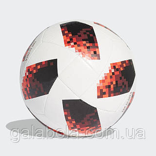 Cw4684 adidas 2025
