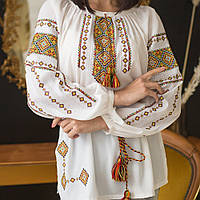 Вишиванка жіноча "Традиція" вишита на білому шифоні кольоровими нитками, довгий рукав, манжет.