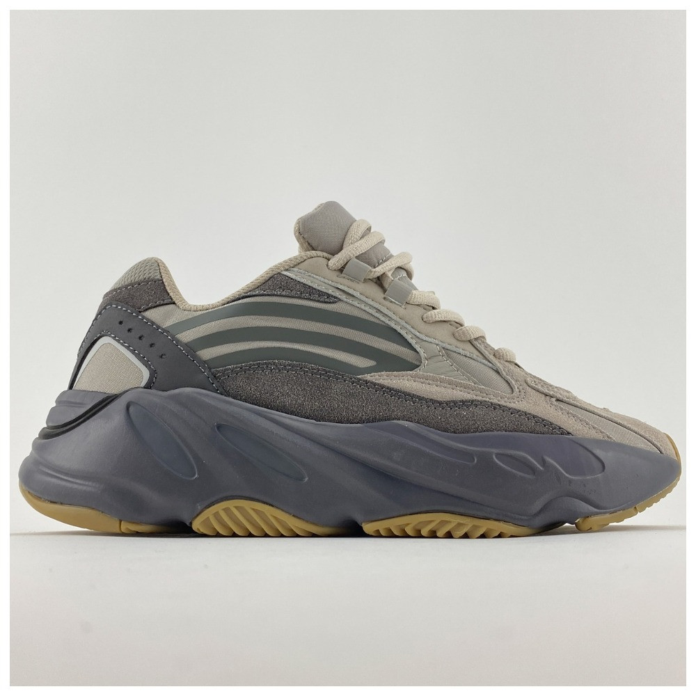 Жіночі кросівки Adidas Yeezy Boost 700 V2 Tephra, кросівки адідас ізі буст 700 тефра в2, фото 1