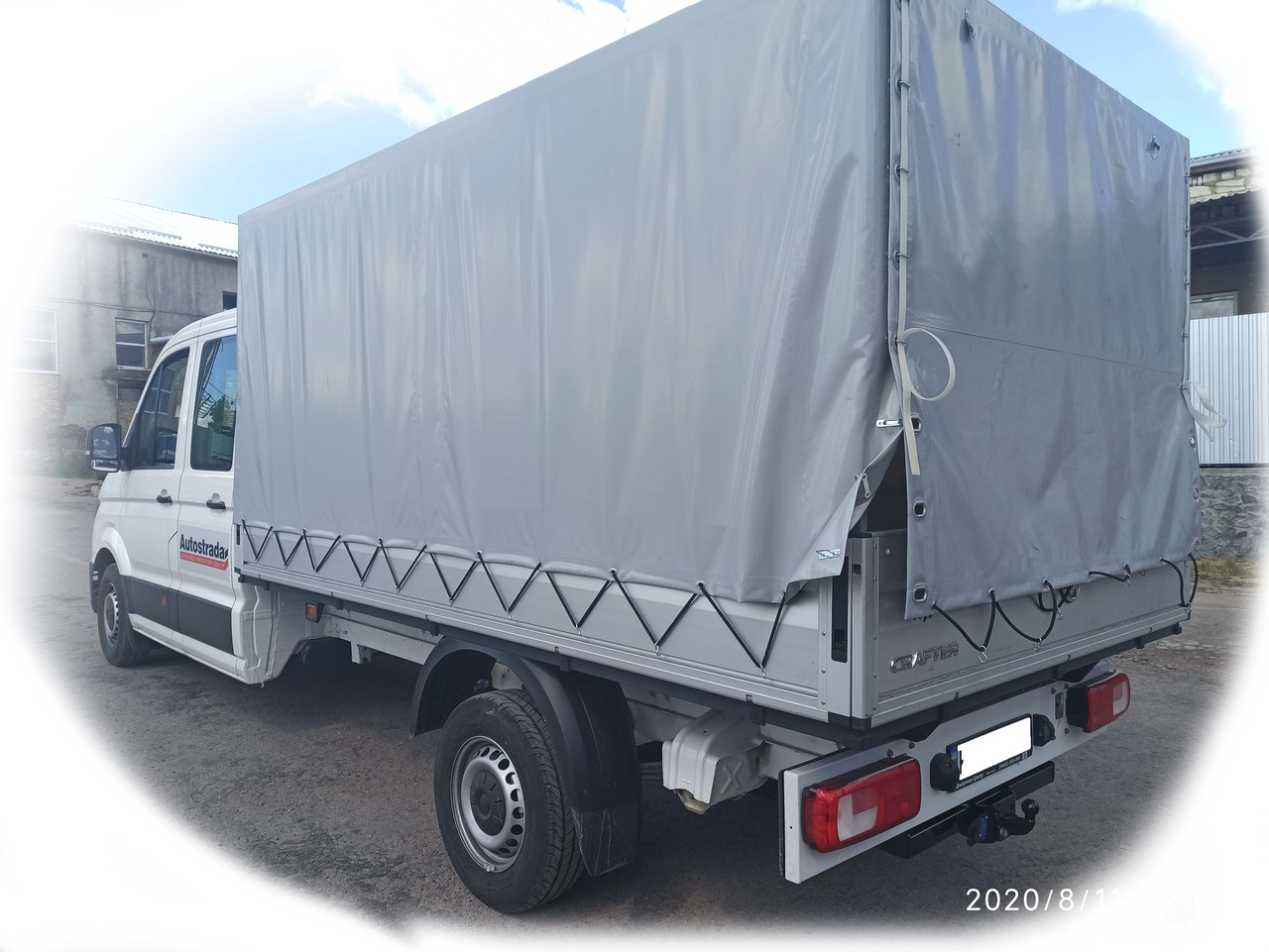 Фаркоп - Volkswagen Crafter Мікроавтобус (2017--) бортовий тентований, з'ємний на 2 болтах на пластині