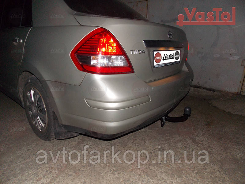 Фаркоп Nissan Tiida (sedan)(2004-2014)(фаркоп Ниссан Тиида) VasTol