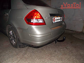 Фаркоп Nissan Tiida (sedan)(2004-2014)(фаркоп Ниссан Тиида) VasTol