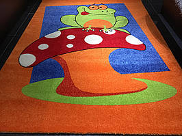 160*230 Дитячий килим Fulya з малюнком жабка на мухоморі, килим у дитячу кімнату