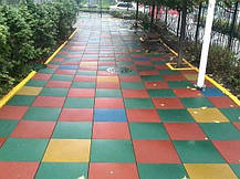Гумова плитка EURO 50см*50см, H=30мм з втулками для дитячих майданчиків фітнес клубів спортзал, фото 5