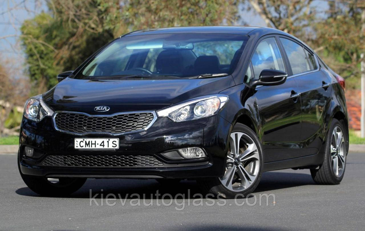 Лобове скло на KIA CERATO 2013-18 г., фото 1