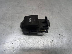 Кнопка склопідйомника Toyota RAV 4 2006-2012 8481052030 (Арт.13984)