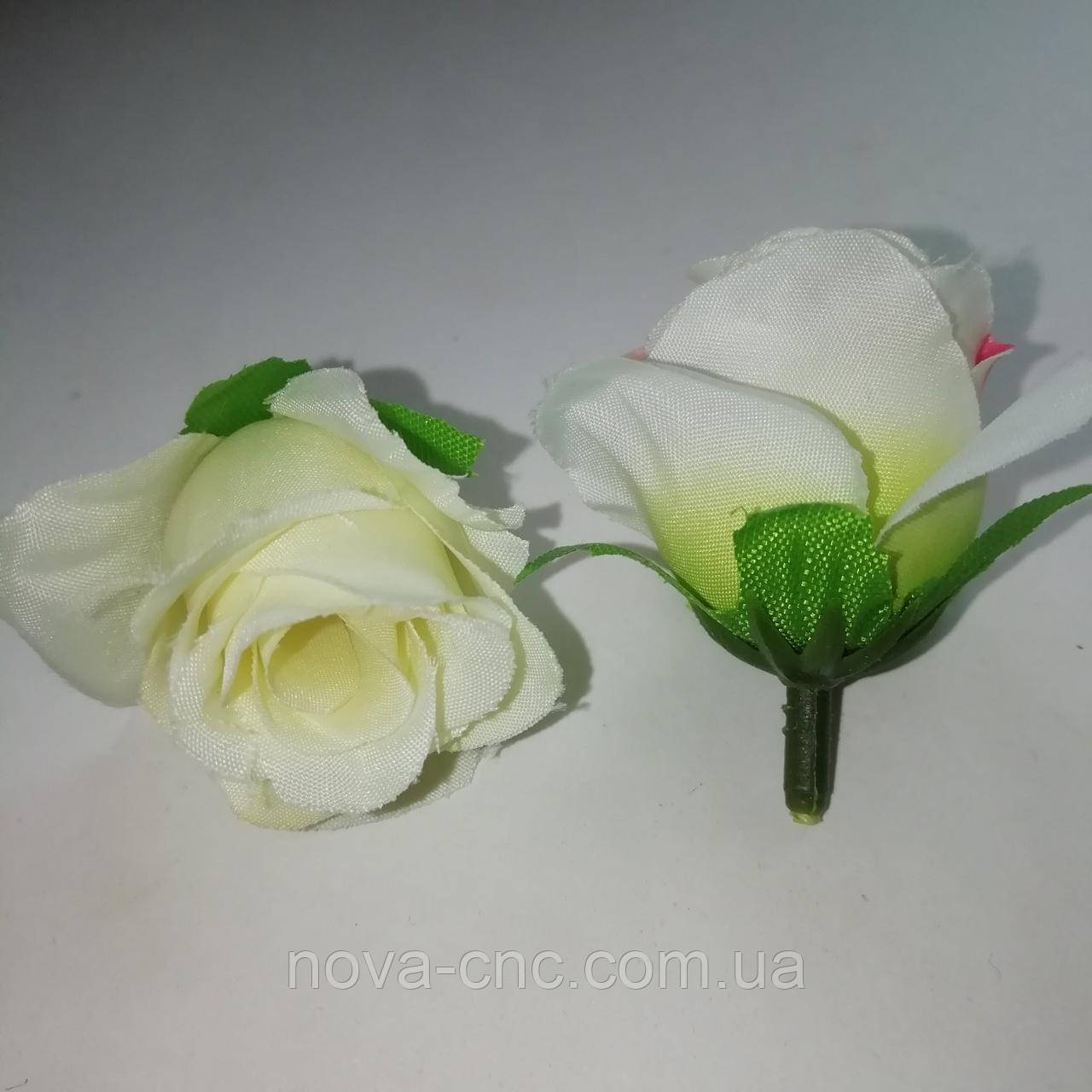 Головка квітки троянди напіврозпустилися тканинний молочний 40 мм