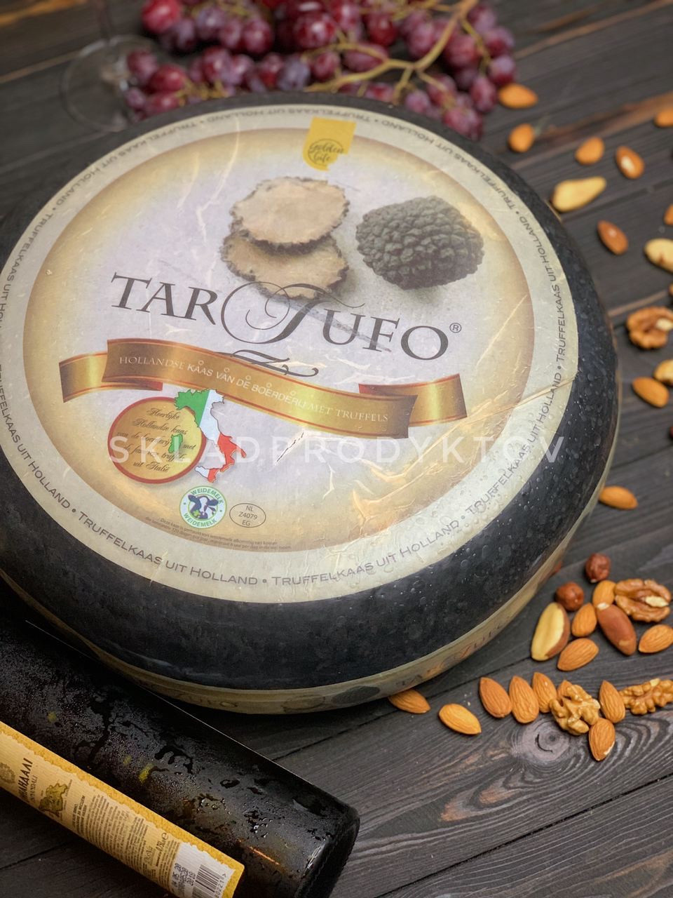 Сир Tartufo з трюфелем. Голландія