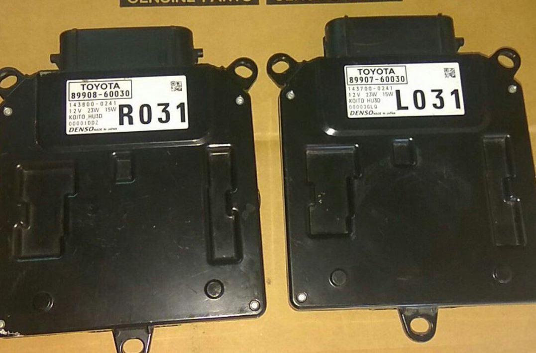 Блок керування фарою Toyota Prado LC150 89907-60030 / 89908-60030