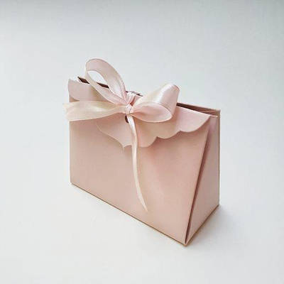 Коробка подарункова 115х50х85 мм