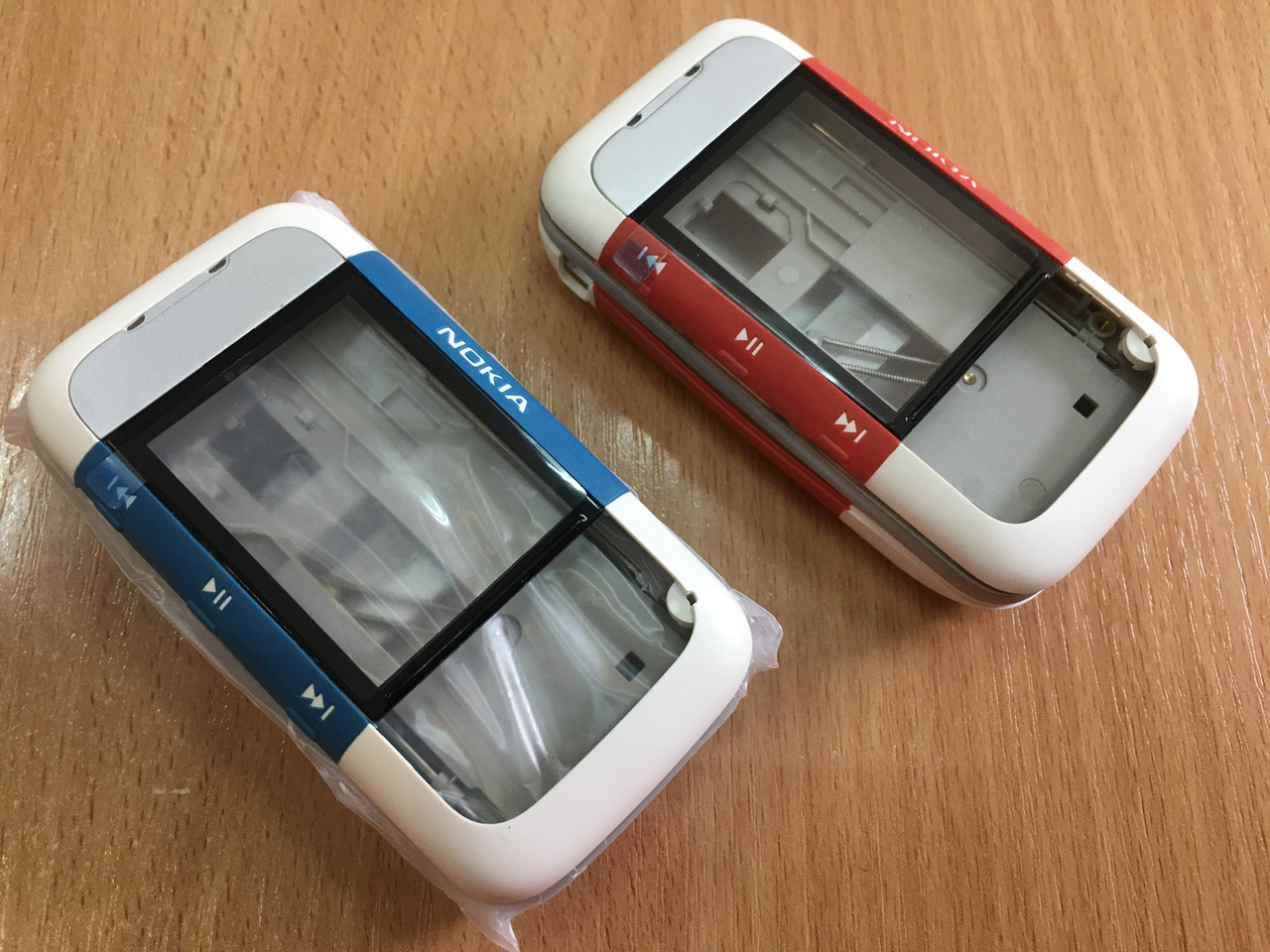 Корпус для Nokia 5300 (в средней части имеется механизм открытия) Цвет:  синий/красный (ID#546972996), цена: 285 ?, купить на Prom.ua