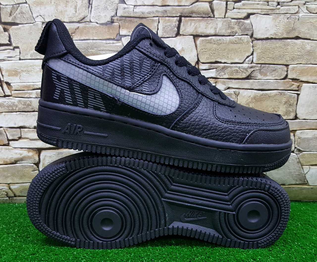 Жіночі шкіряні кросівки Nike Air Force