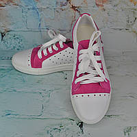 Шкіряні кросівки