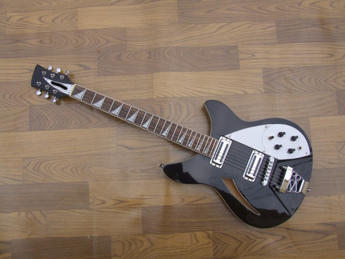 Електрогітара Rickenbacker 330 FG Black China