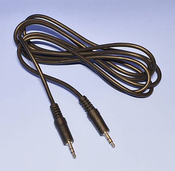 Шнур шт.jack3,5мм ст. - шт.jack3,5мм ст. круглий 1.8м KPO2743-1.8