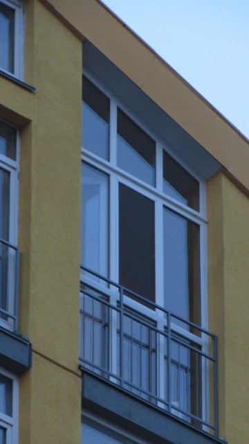 Вікно трапеція Комфорт Таун на лоджію 1750х3630 REHAU Ecosol-Design 60