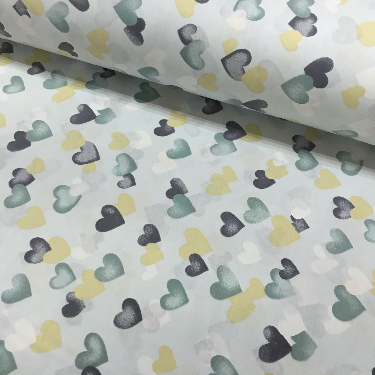 Тканина поплін серця акварель бежево-зелені на м'ятному (ТУРЦІЯ шир. 2,4 м) (R-S-0439), фото 1