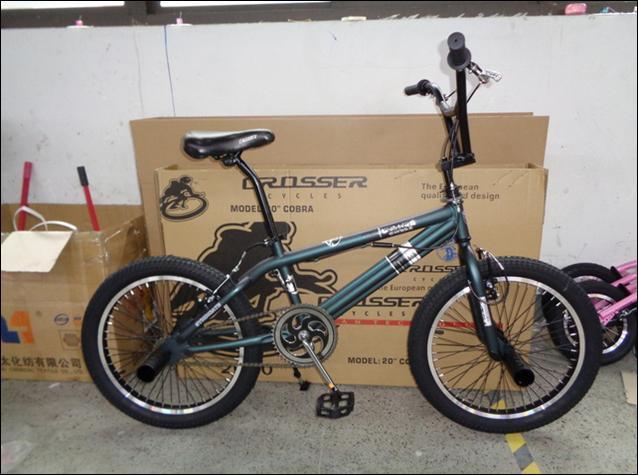 Велосипед спортивний трюковий Crosser BMX Cobra 20" Зелений