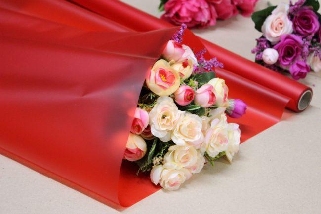 Калька/плівка пакувальна матова для квітів 50 см*10 м Червона