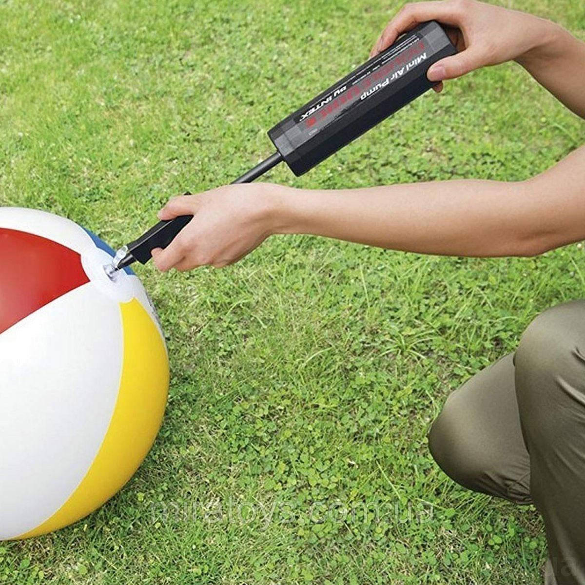 Ручний мінінасос для надування Intex 69613 для фітболів і кругів, матраців (об'єм 0.45 л), фото 1